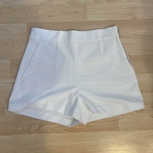 Zara High Waisted White Zipper shorts
